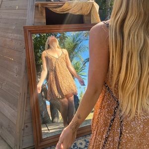 NECTAR made for love. Rayon. Floral. Happy dress. Sz m